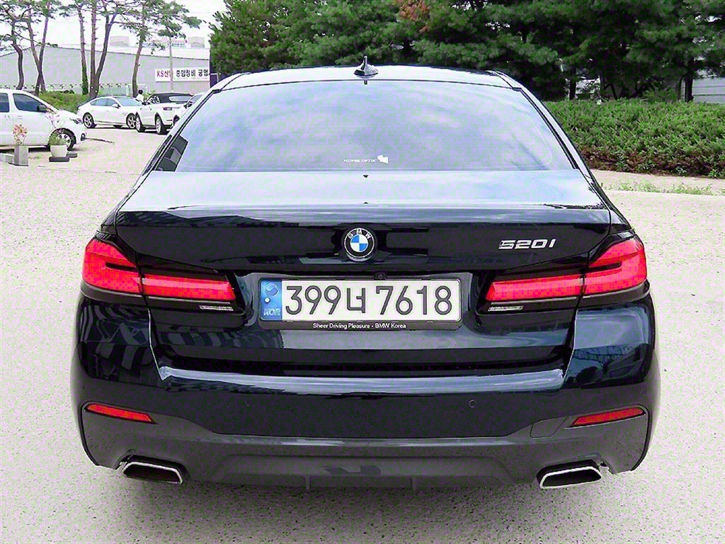 BMW 5 Series - Vista 4