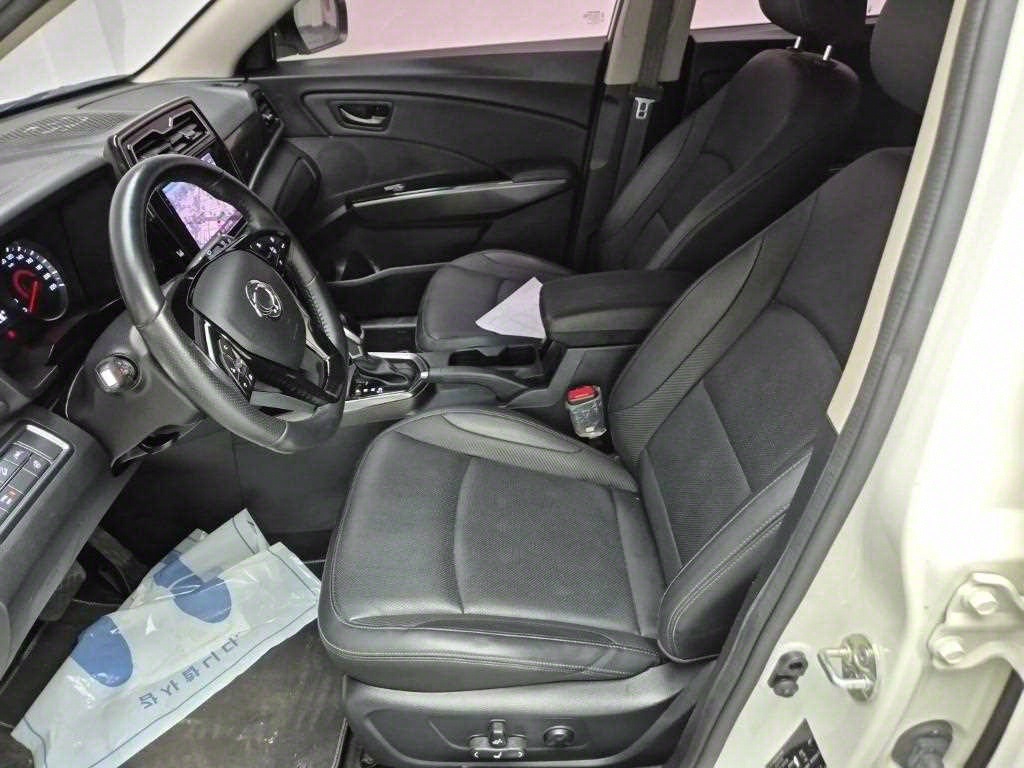 Ssangyong Tivoli - Vista 11