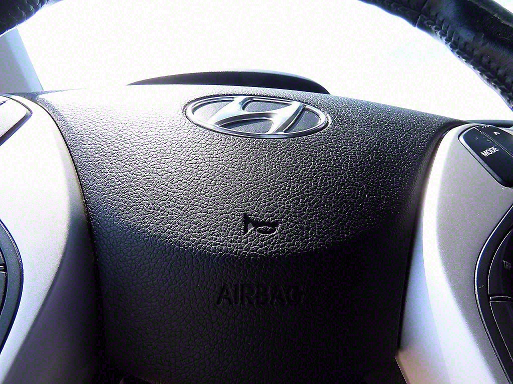 HYUNDAI Avante 2011 - Importación desde Corea - HF Imports Iquique - Foto 13