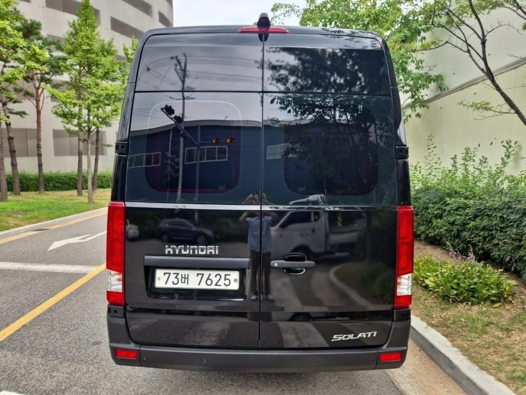 HYUNDAI Solati - Vista 4