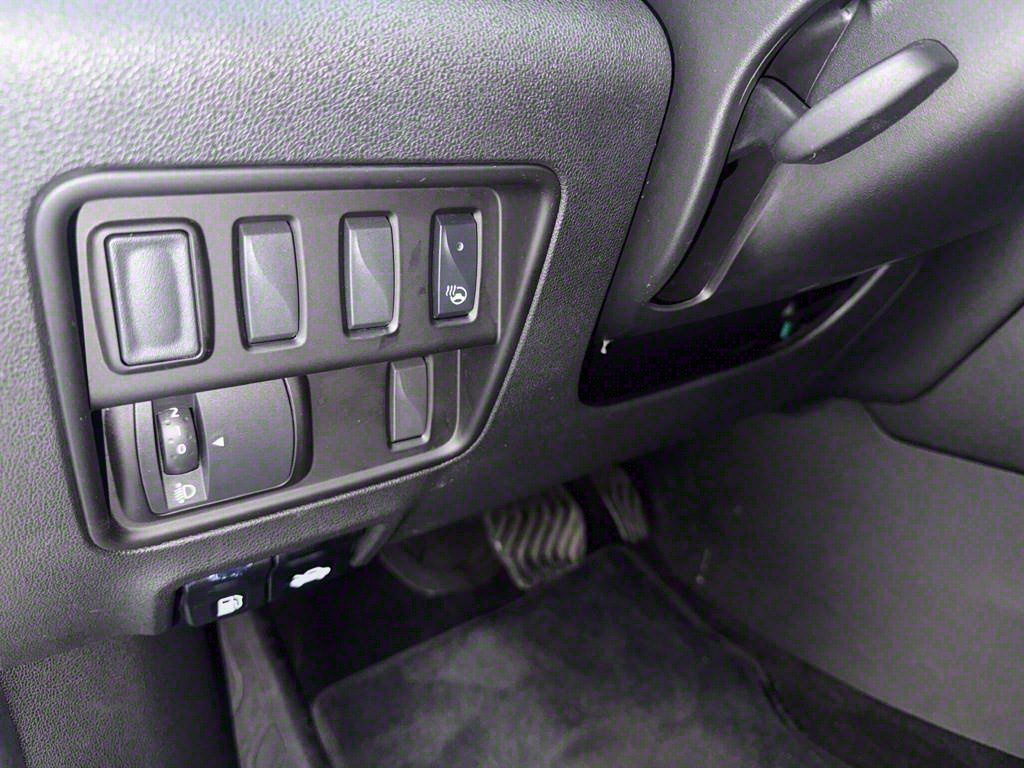 SAMSUNG QM6 - Vista 9