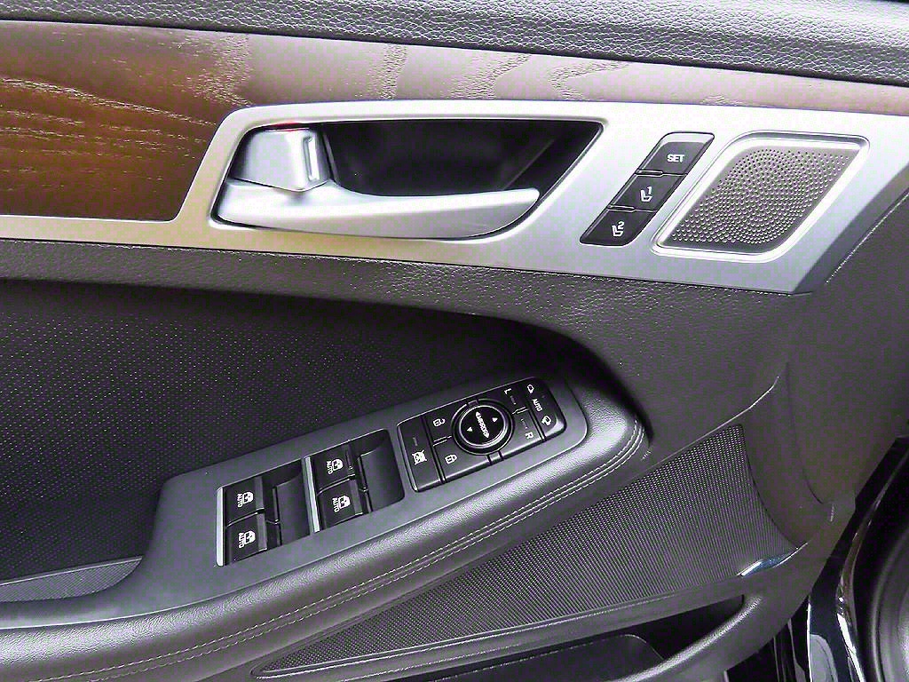 Genesis G80 2019 Negro - Importación desde Corea - HF Imports Iquique - Foto 12