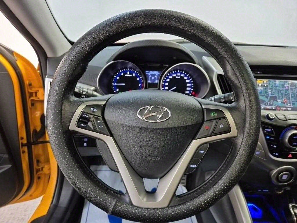 HYUNDAI Veloster - Vista 9