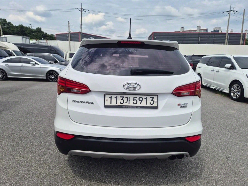 HYUNDAI Santa Fe - Vista 5