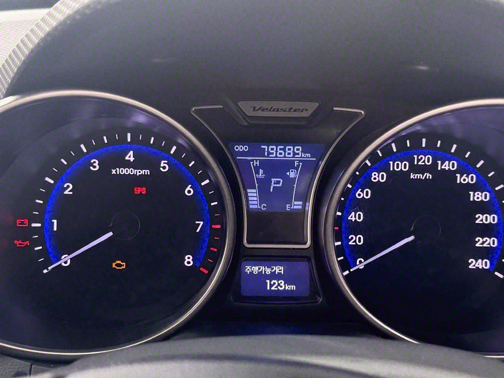 HYUNDAI Veloster - Vista 7