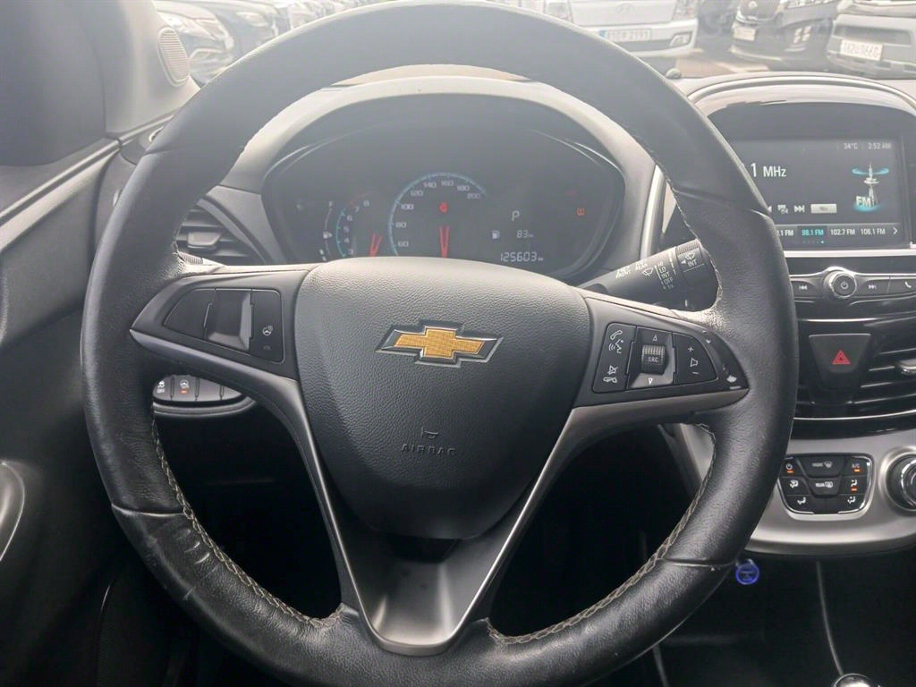 Chevrolet Spark - Vista 5