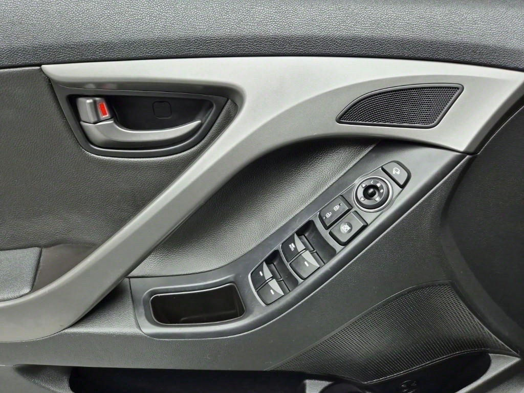 HYUNDAI Avante 2014 Plateado - Importación desde Corea - HF Imports Iquique - Foto 17