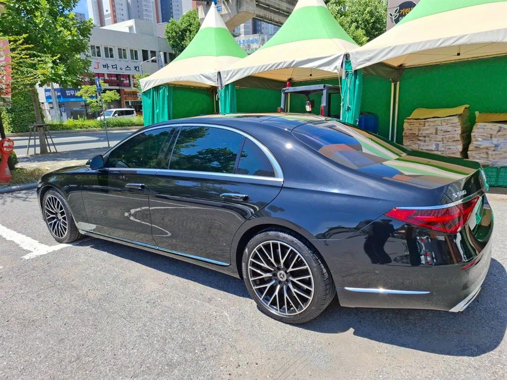 Mercedes Benz S Class - Vista 4