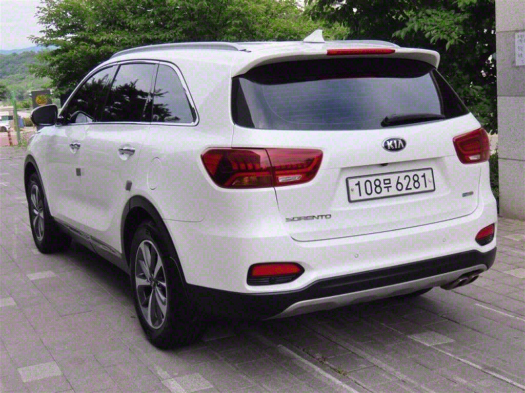 KIA Sorento - Vista 7