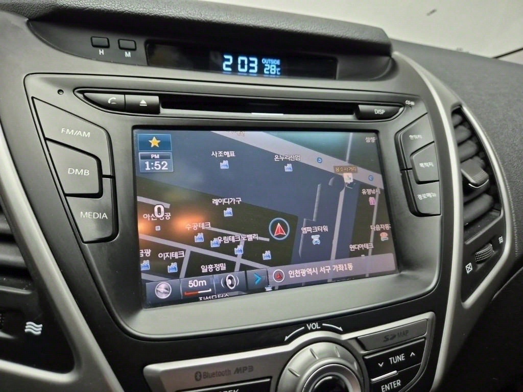 HYUNDAI Avante - Vista 10