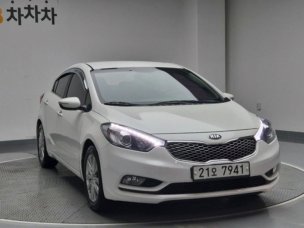 KIA K3 - Vista 4
