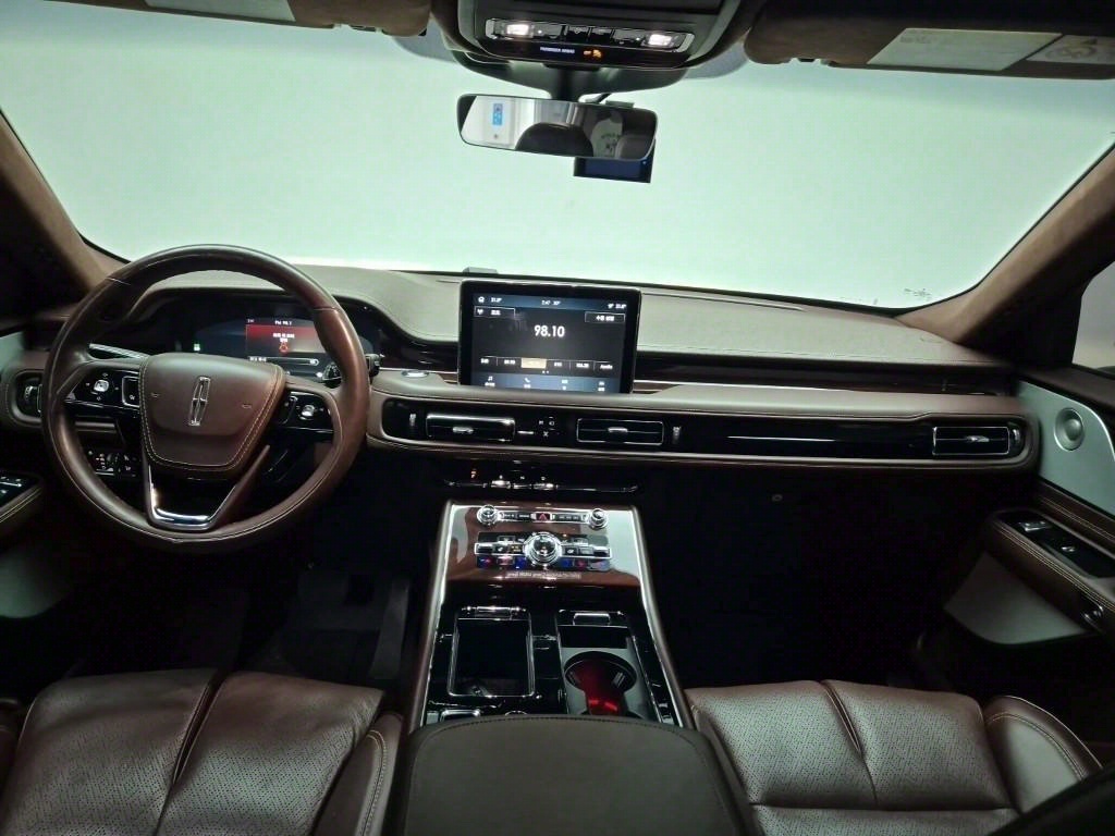 Lincoln Aviator - Vista 5