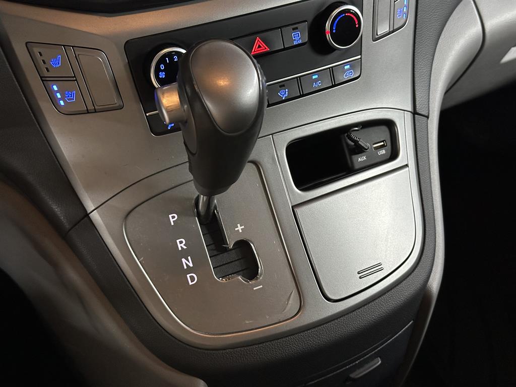 HYUNDAI Starex 2019 Gris - Importación desde Corea - HF Imports Iquique - Foto 18