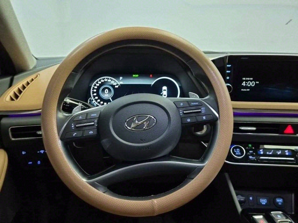 HYUNDAI Sonata - Vista 9