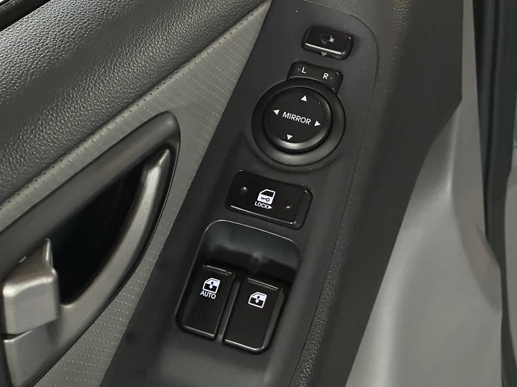 HYUNDAI Starex - Vista 10