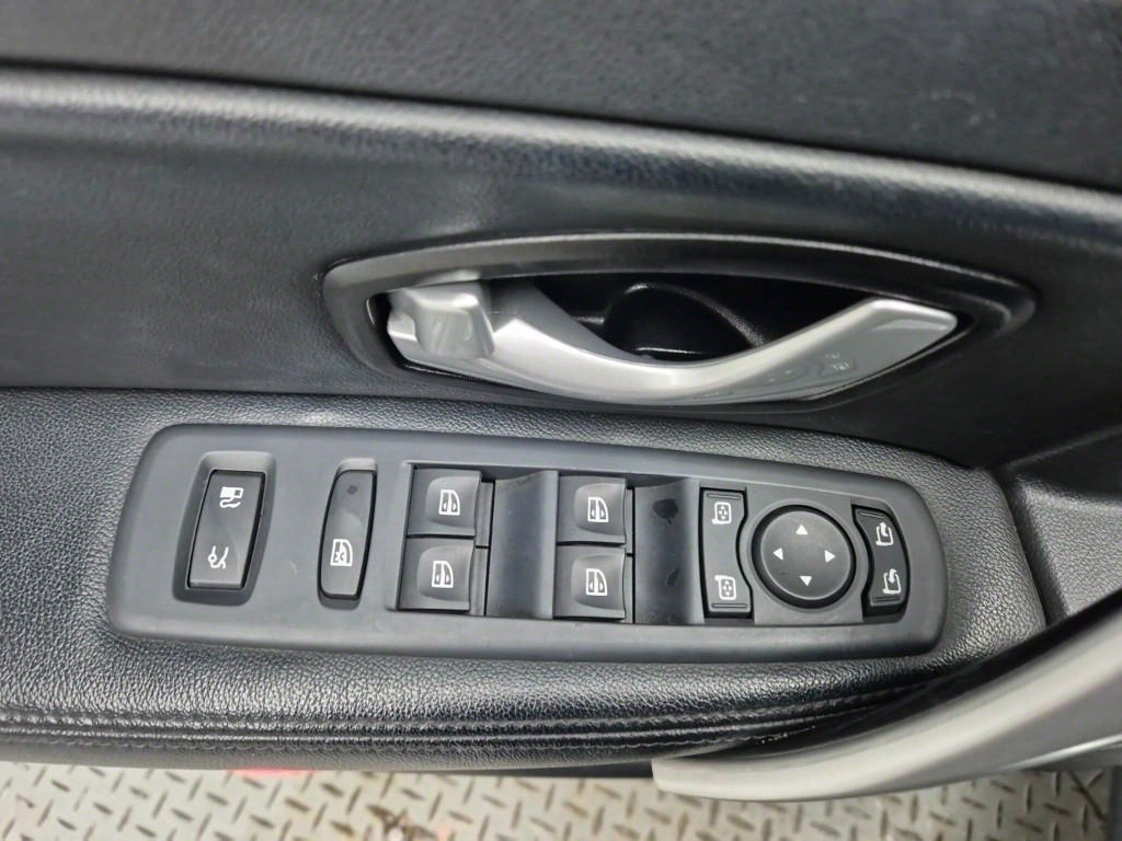 SAMSUNG SM5 - Vista 9