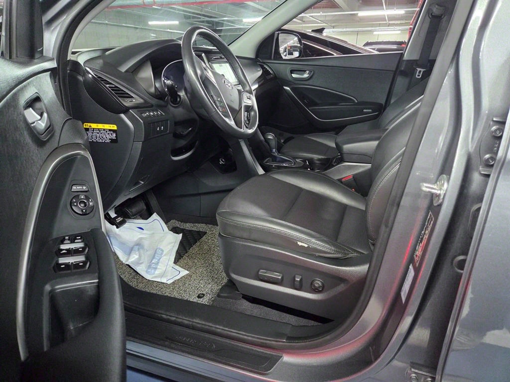 HYUNDAI Santa Fe - Vista 10