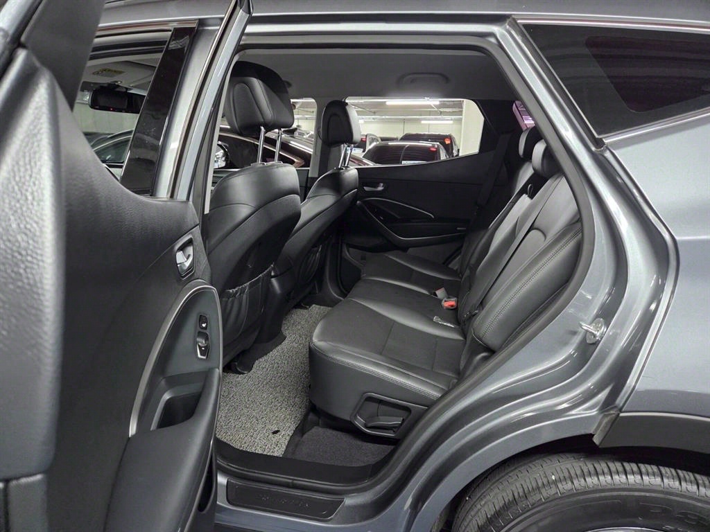 HYUNDAI Santa Fe - Vista 4