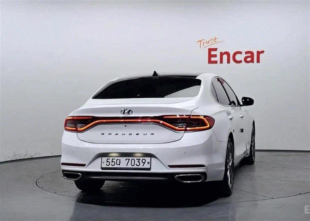 HYUNDAI Grandeur - Vista 4