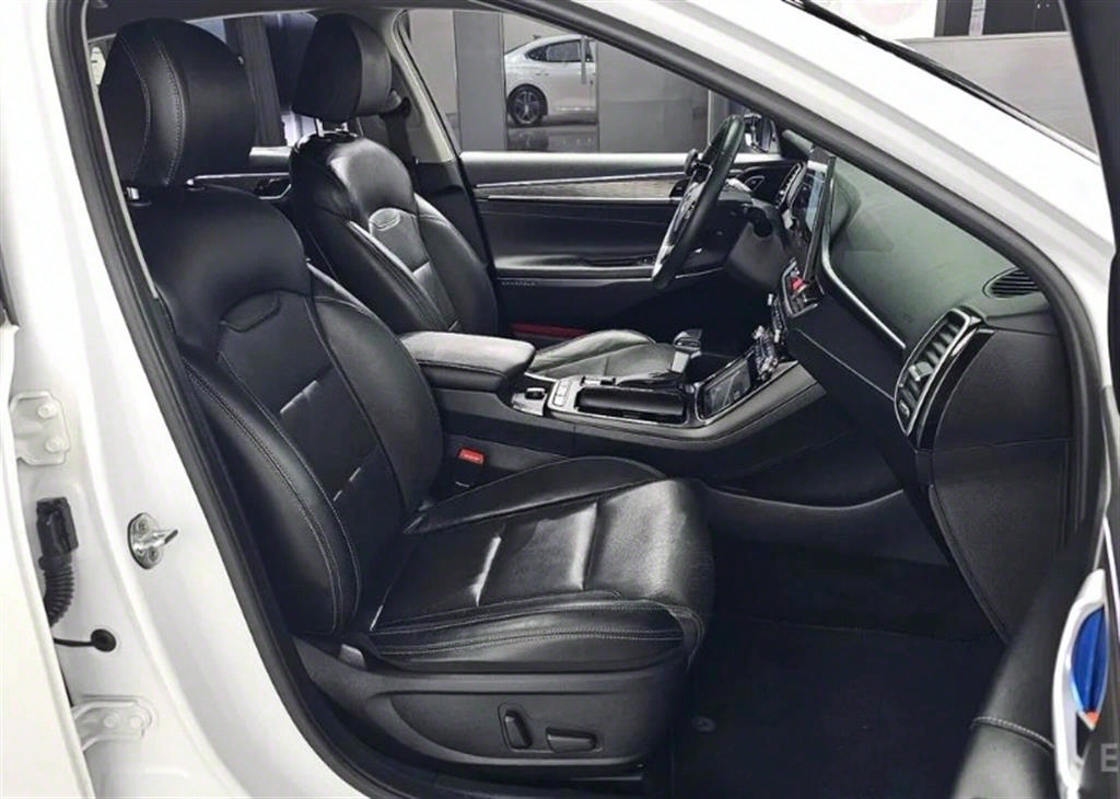 HYUNDAI Grandeur 2019 Blanco - Importación desde Corea - HF Imports Iquique - Foto 20