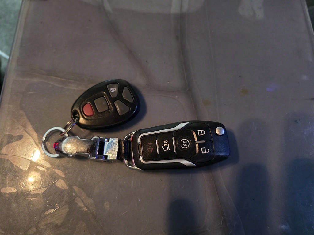 Chevrolet Express van 2011 Negro - Importación desde Corea - HF Imports Iquique - Foto 15