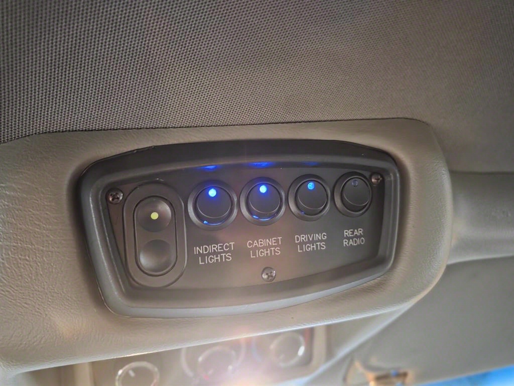 Chevrolet Express van 2011 Negro - Importación desde Corea - HF Imports Iquique - Foto 18