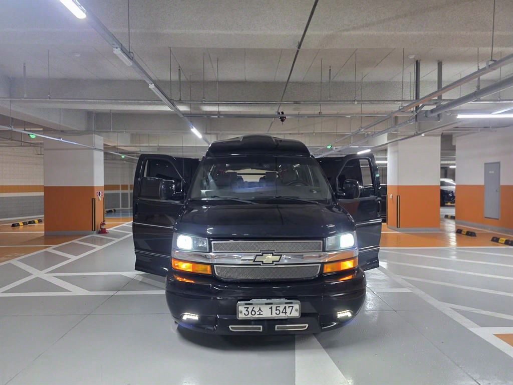 Chevrolet Express van - Vista 7