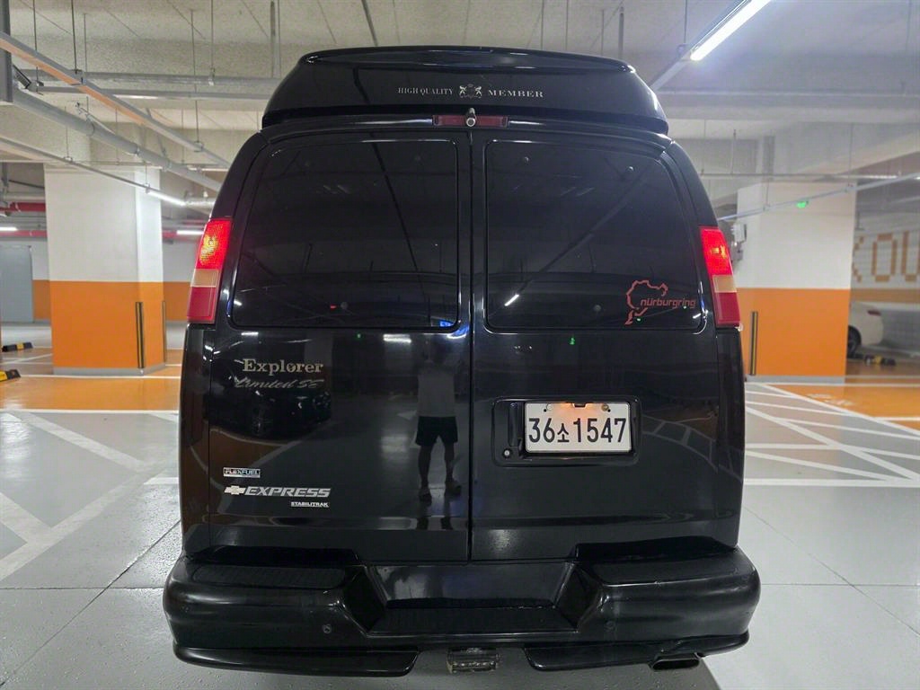 Chevrolet Express van - Vista 6