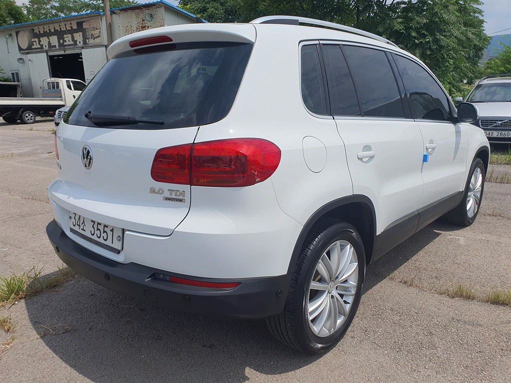 Volkswagen Tiguan - Vista 6