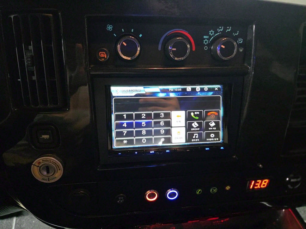 Chevrolet Express van 2011 Negro - Importación desde Corea - HF Imports Iquique - Foto 13