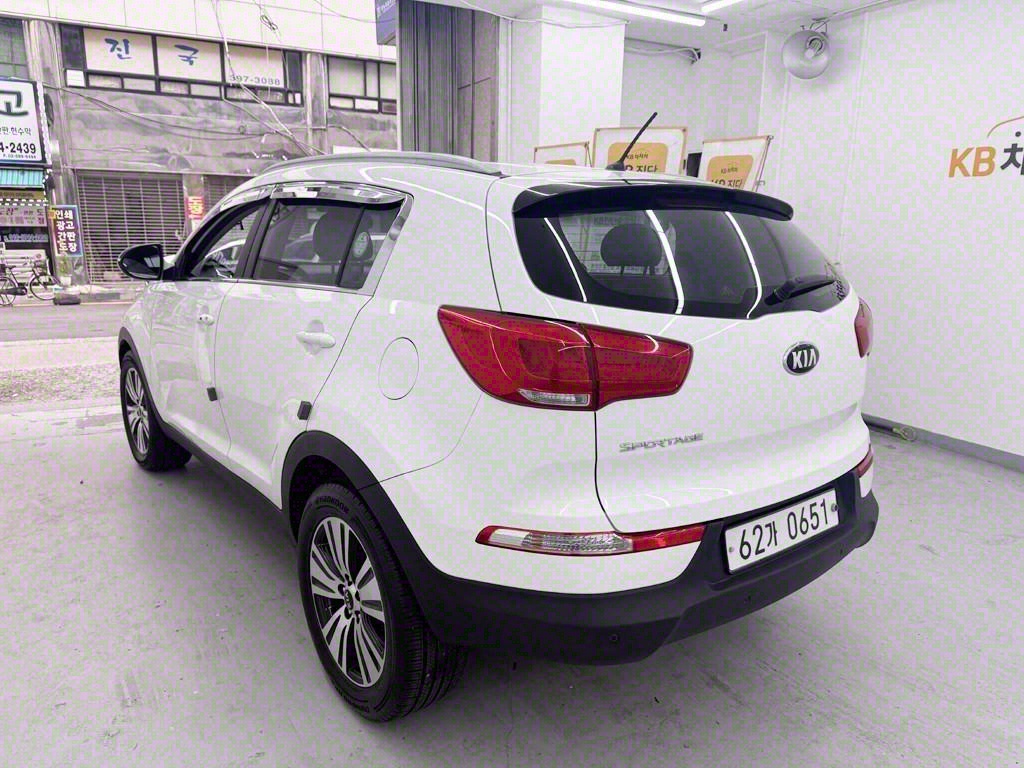 KIA Sportage - Vista 4