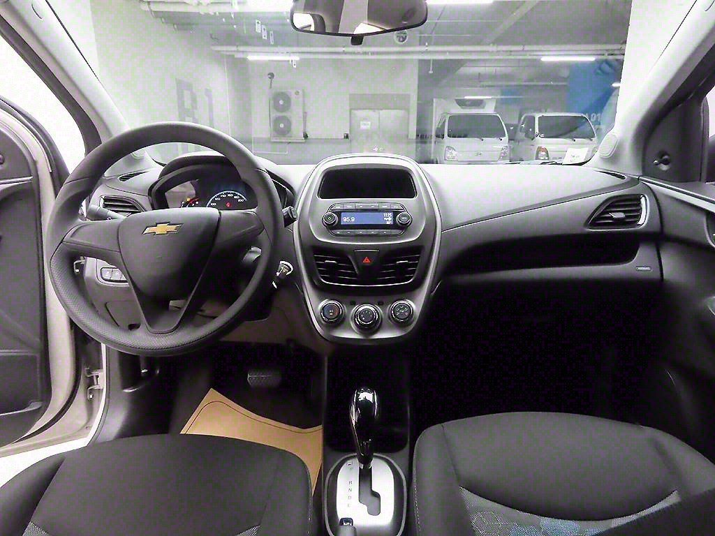 Chevrolet Spark - Vista 8