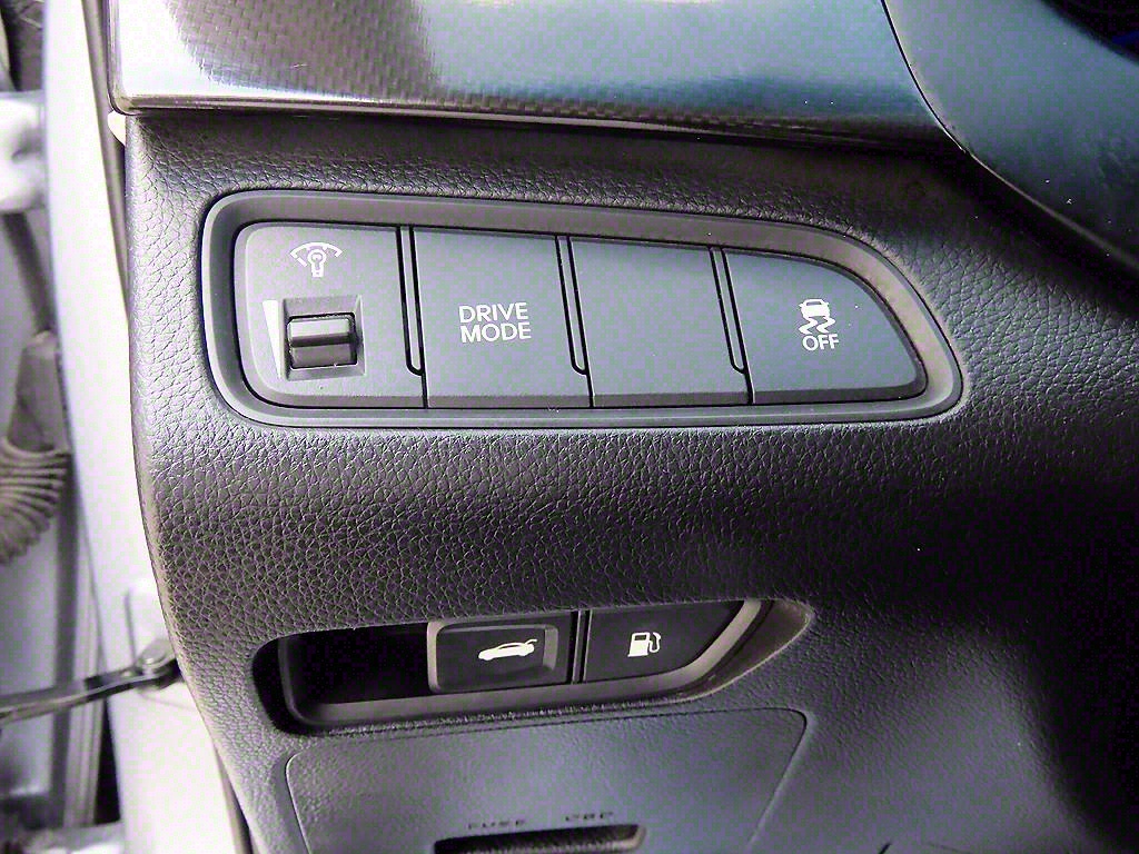 HYUNDAI Grandeur - Vista 12