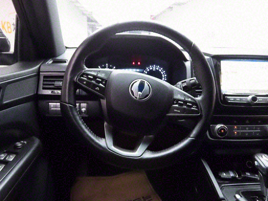 Ssangyong Rexton - Vista 7