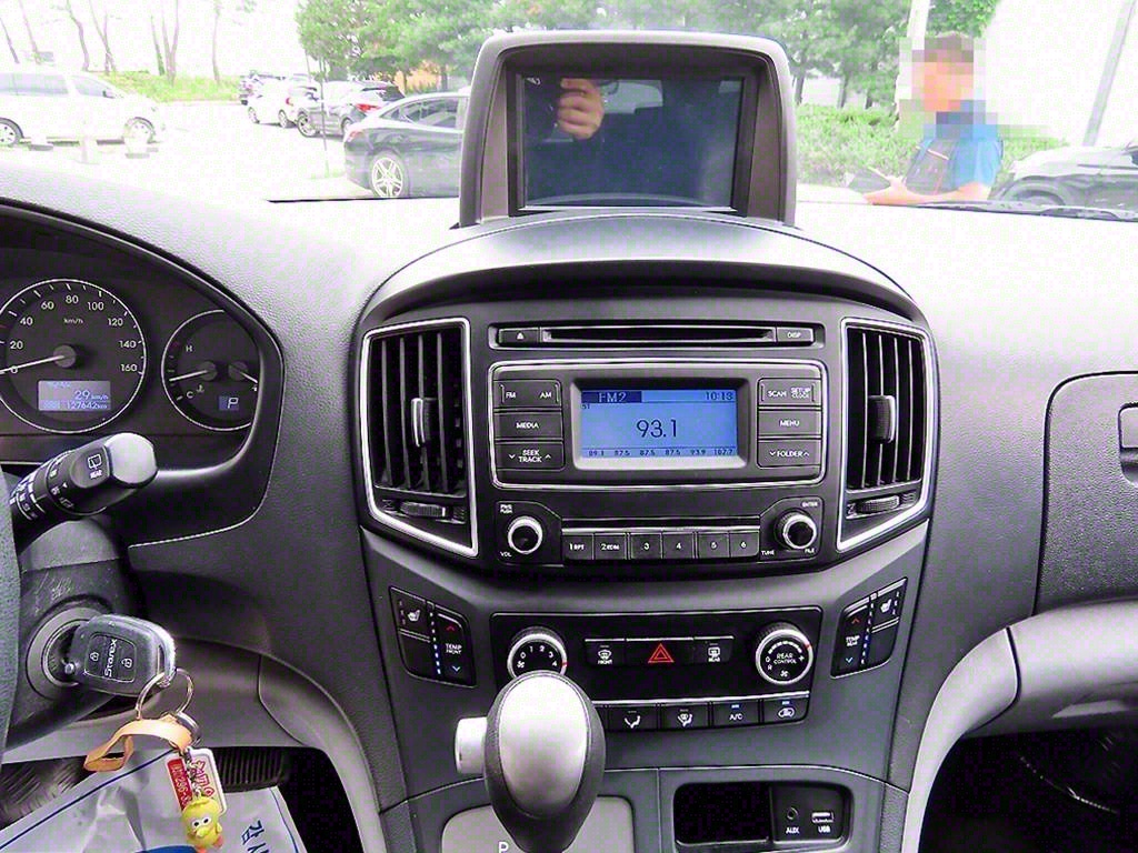 HYUNDAI Starex 2016 Blanco - Importación desde Corea - HF Imports Iquique - Foto 15