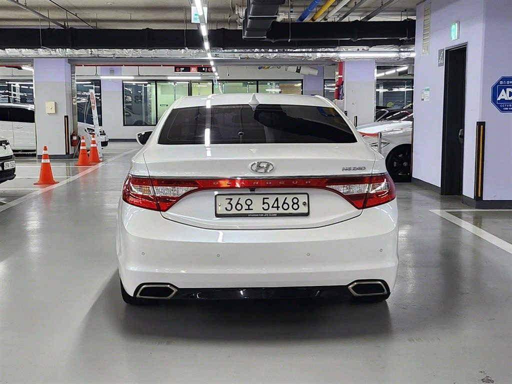 HYUNDAI Grandeur - Vista 4