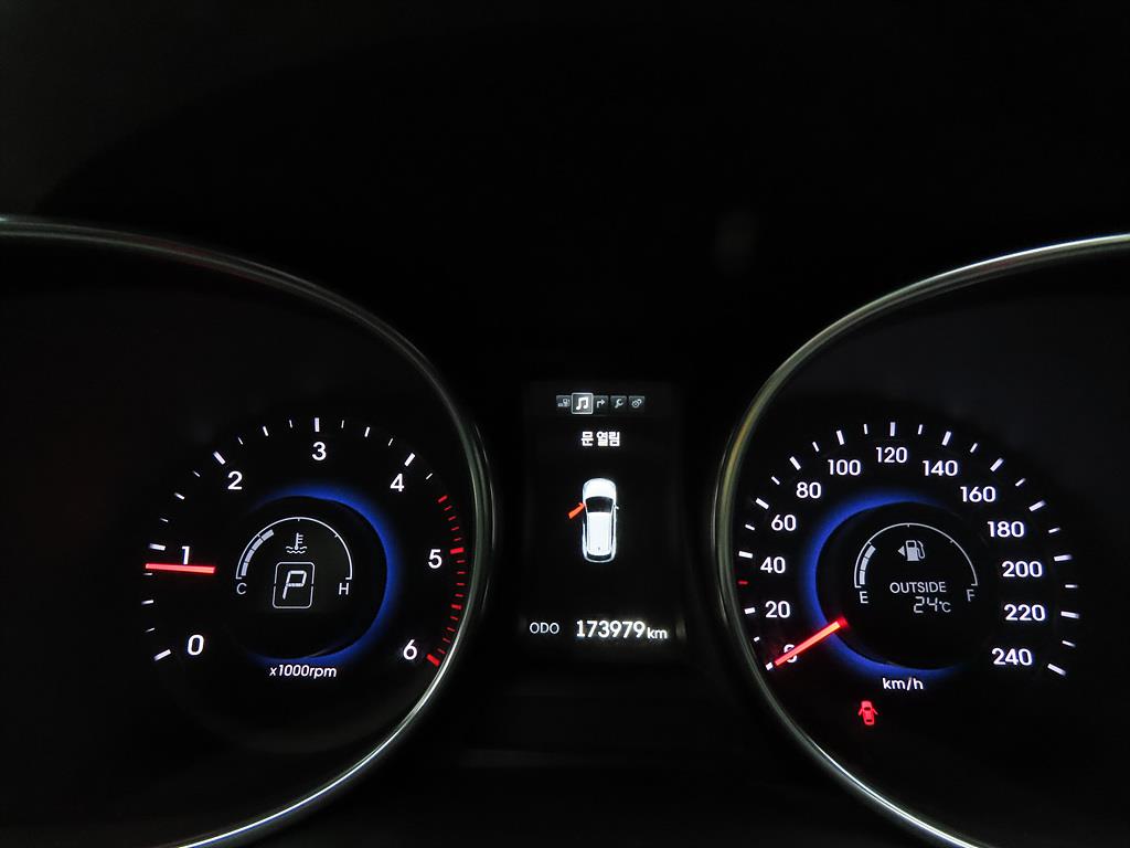 HYUNDAI Santa Fe - Vista 9