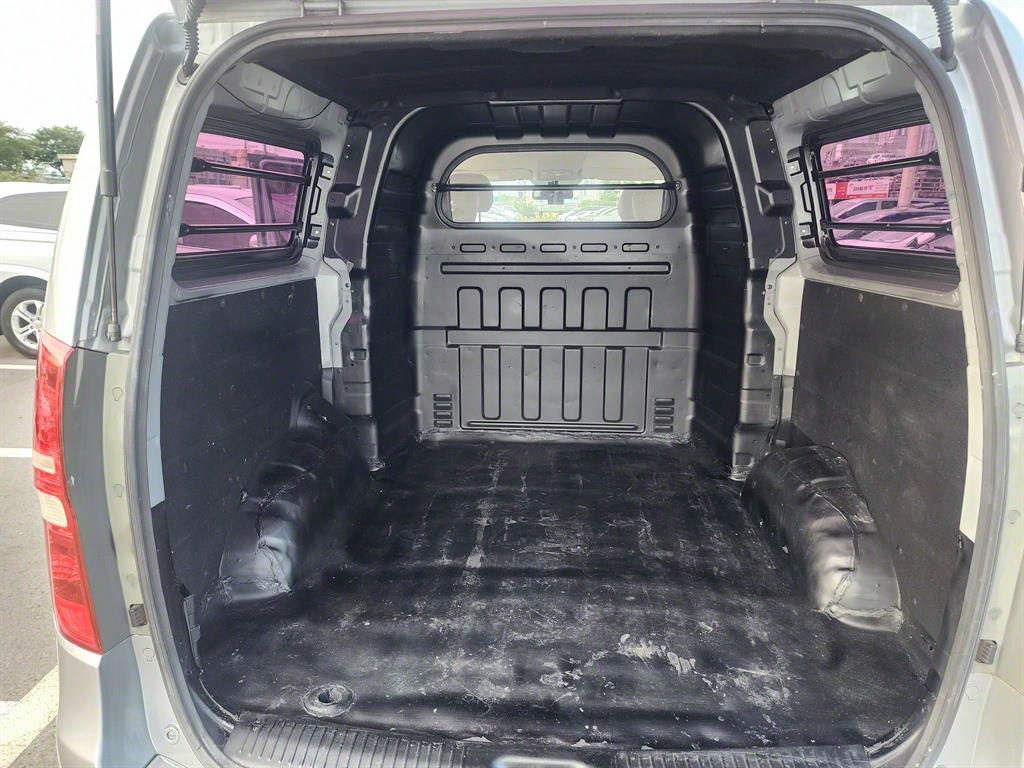 현대] 그랜드 스타렉스 밴 5인승 CVX 럭셔리