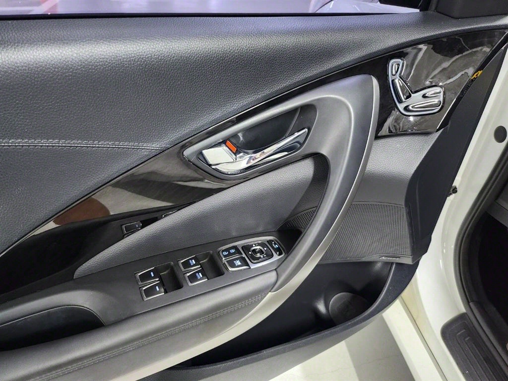 HYUNDAI Grandeur 2015 Negro - Importación desde Corea - HF Imports Iquique - Foto 17