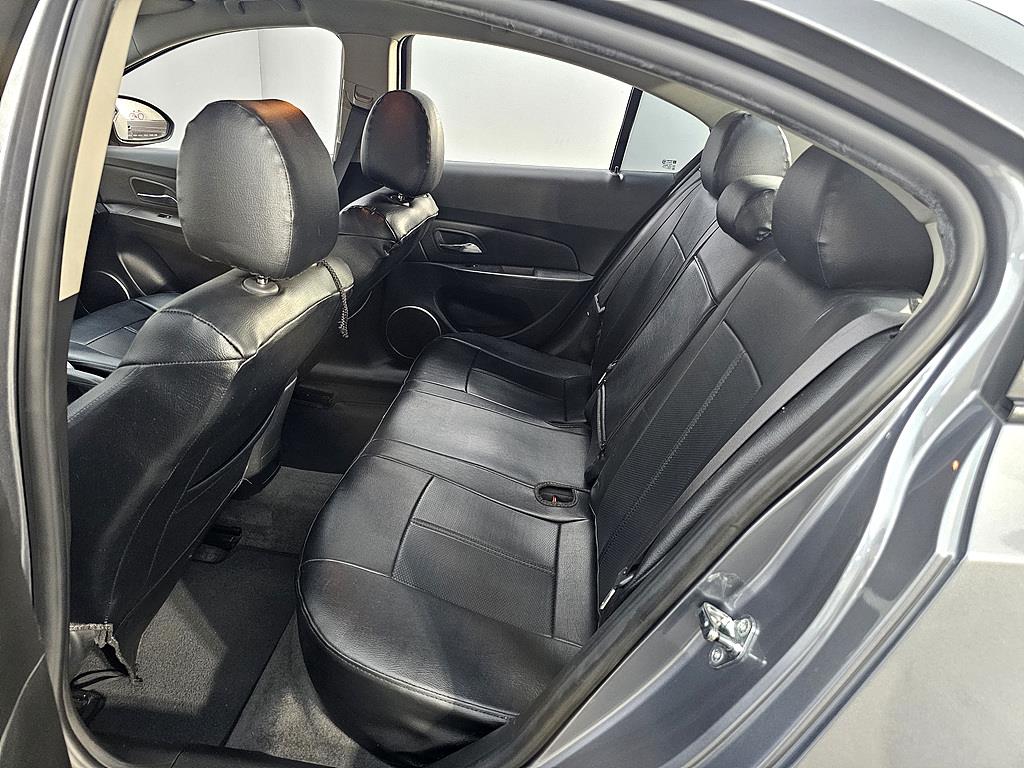 Chevrolet Cruise - Vista 9