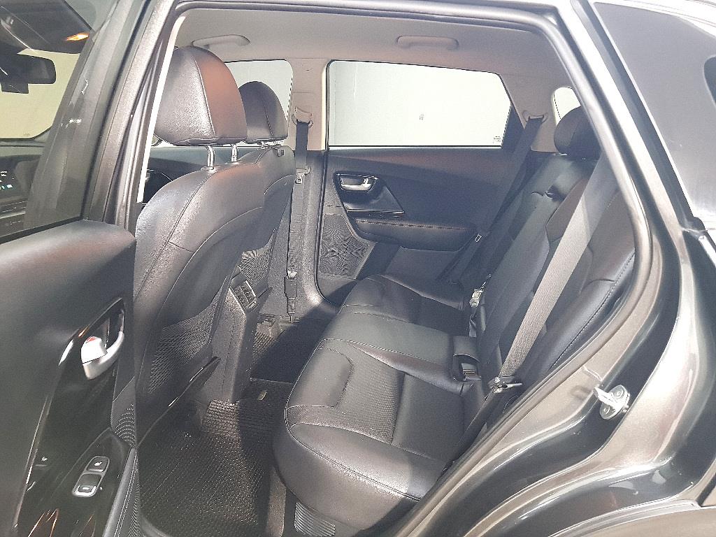KIA Niro - Vista 9