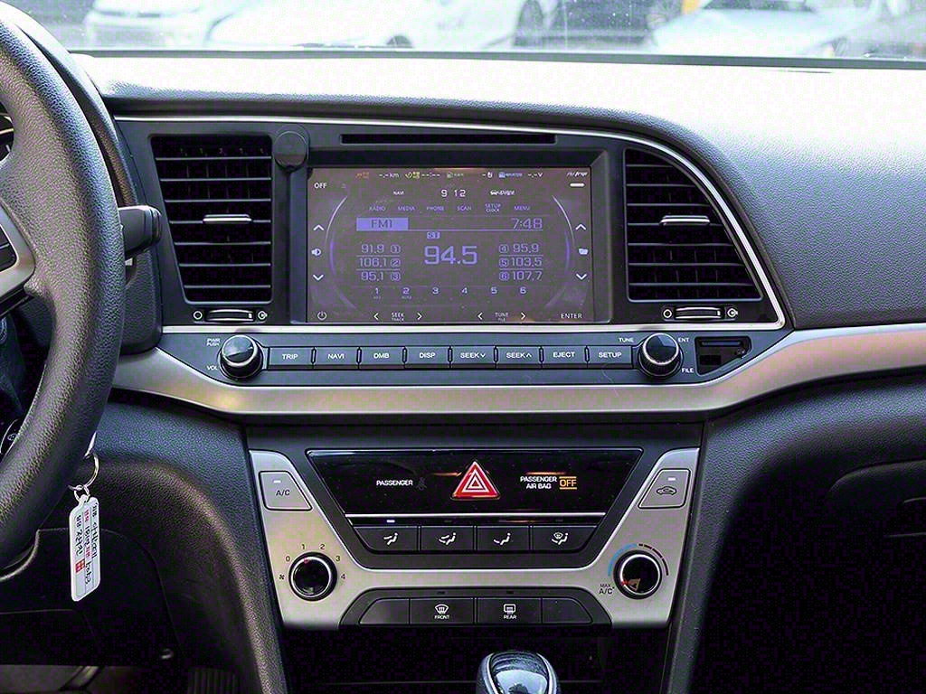 HYUNDAI Avante 2018 Blanco - Importación desde Corea - HF Imports Iquique - Foto 8