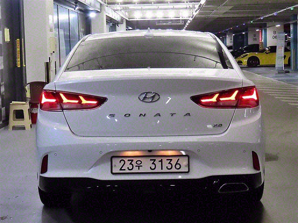 HYUNDAI Sonata - Vista 5