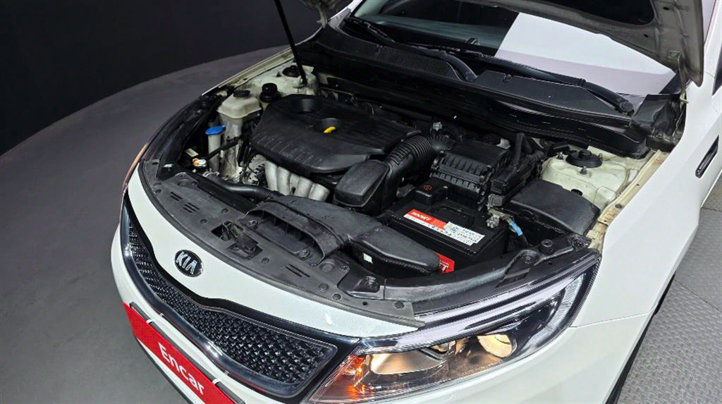 KIA K5 - Vista 8