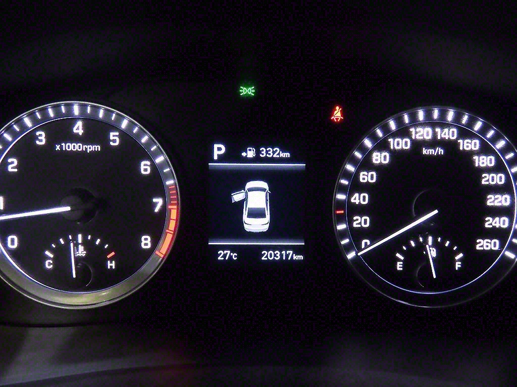 HYUNDAI Sonata - Vista 9