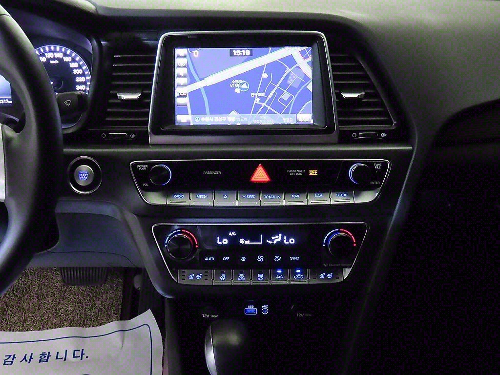 HYUNDAI Sonata - Vista 11