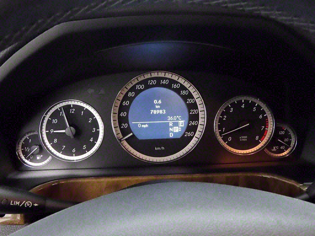 Mercedes Benz E class - Vista 6