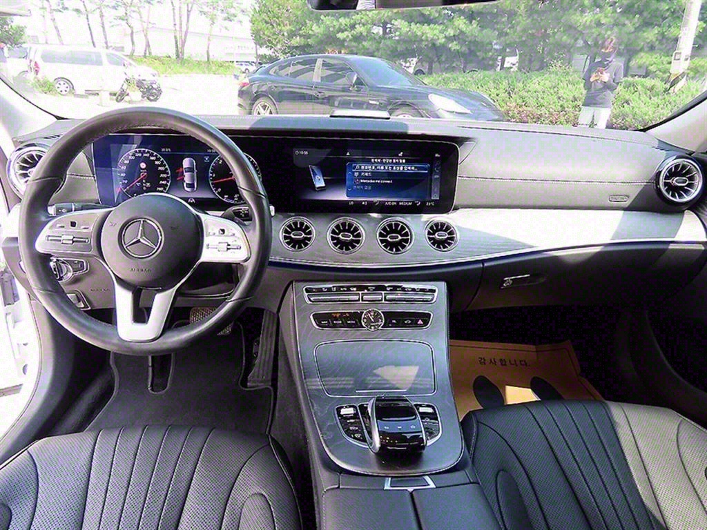 Mercedes Benz CLS Class - Vista 7