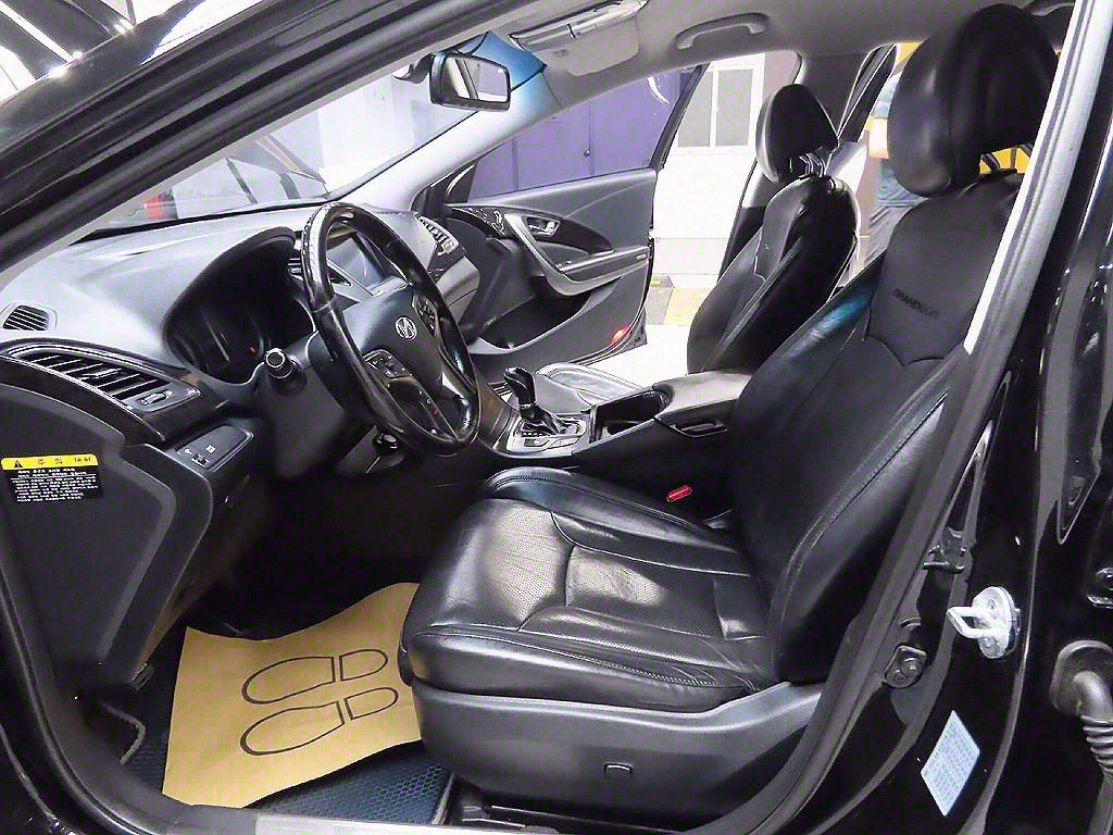 HYUNDAI Grandeur 2014 Negro - Importación desde Corea - HF Imports Iquique - Foto 11