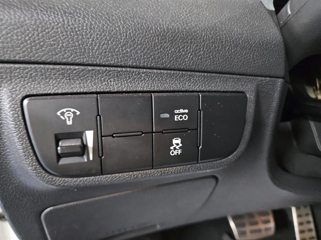 HYUNDAI Veloster 2012 Blanco - Importación desde Corea - HF Imports Iquique - Foto 13